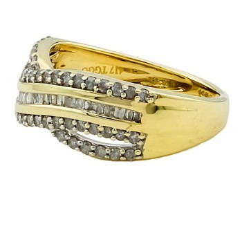 9ct gold Diamond crossover Ring size L